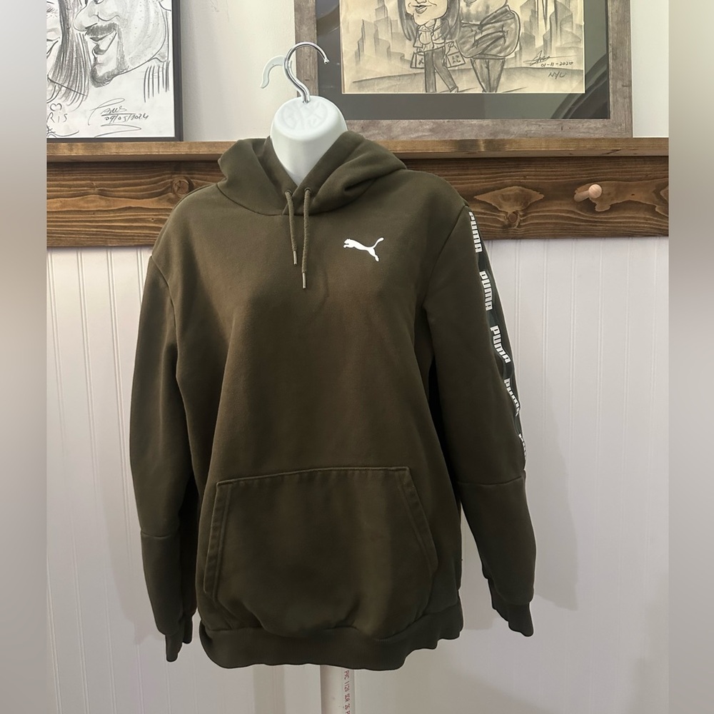Puma Essentials Olive Green Hoodie Striped sleeve sz m Streetwear spellout